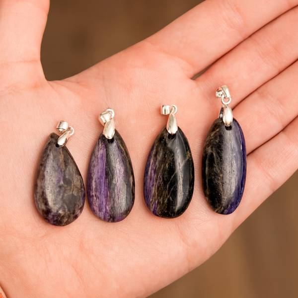 COLGANTE PLATA CHAROITA