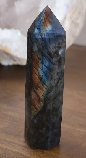 Screenshot_2 Punta de Labradorita Natural – Cristal Protector y Energético - Imagen 1