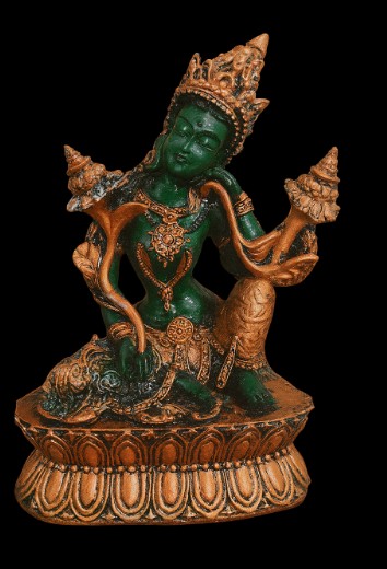 Estatua de Tara Verde – Diosa de la Compasión y Protección (15 cm)