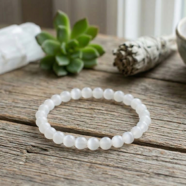 Pulsera de Selenita para Hombre (6 mm) – Enfoque y Claridad Mental