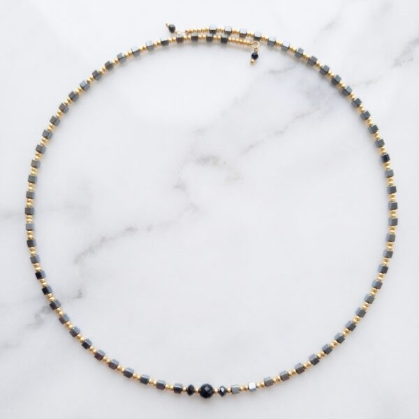 Gargantilla de Hematite con Baño de Oro de 18K